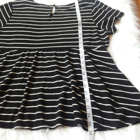 Women's Torrid Short Sleeve Peplum Top Black 2X - Picture 8 of 9